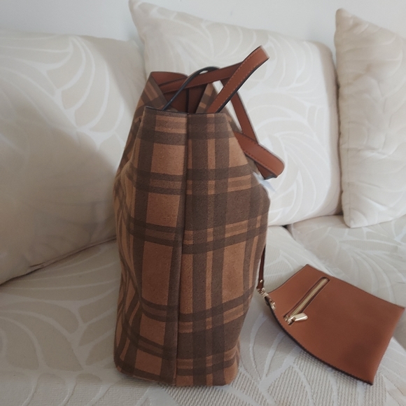 TAN REVERSIBLE TOTE BAG - Picture 7 of 8